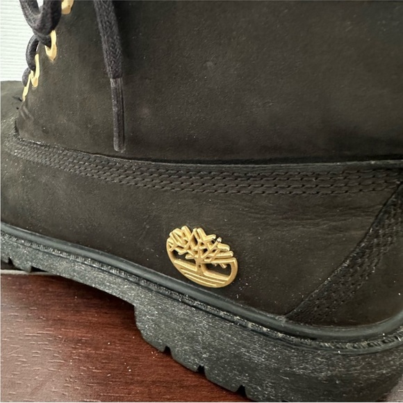 Size 6 Timberland Women’s 6” Premium Boots Black Gold Limited Edition - Picture 8 of 12